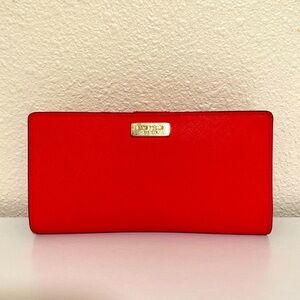 Kate Spade bifold card holder wallet with outer zipper can hold up to 18 cards
